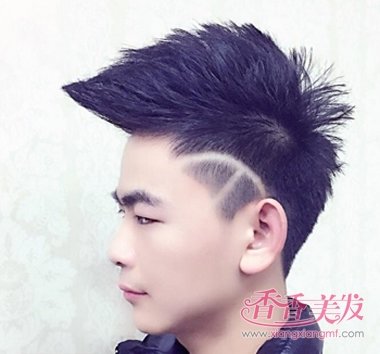 鬓角短的男生发型 男士把两边剃短的发型(4)