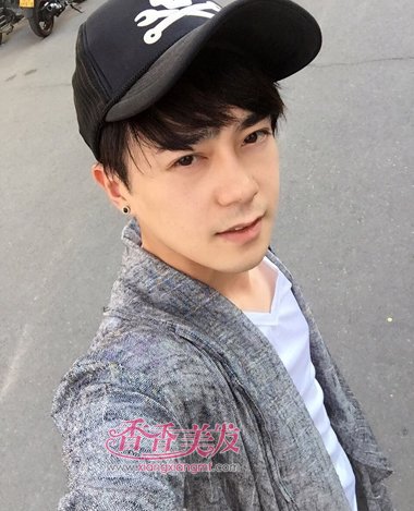 发型短发带男生不弄乱的发型是帽子短比较好看的中短发图片男士图片