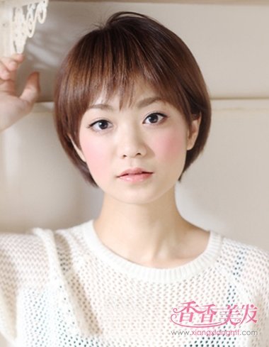 方脸女生适合什么短发发型 2017女方脸短发发
