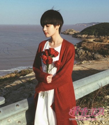 适合方脸短发发型图片 2017最新女生方脸短发