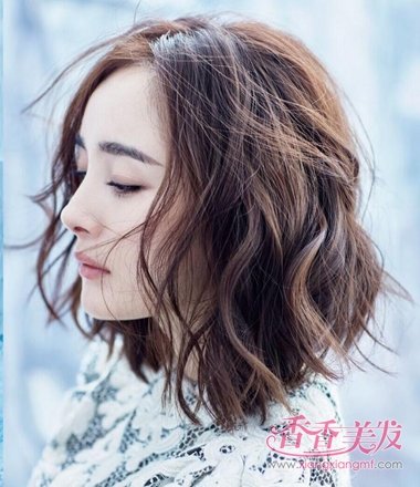 杨幂适合什么中长妩媚卷发 适合年轻人的卷发