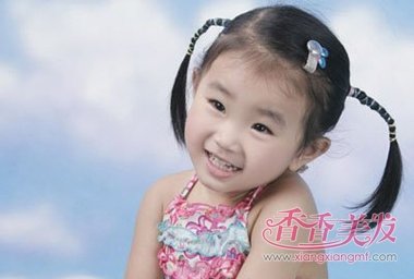 儿童好看发型的梳法教程 儿童梳头粉碎发型图