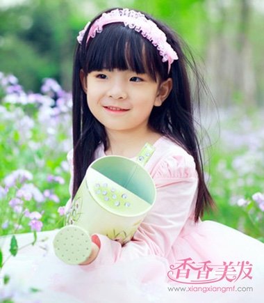 8~9岁小孩子梳什么发型比较好看 宝宝梳头的发