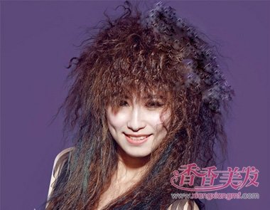 中长头发小卷图片 中长发满头小卷(3)