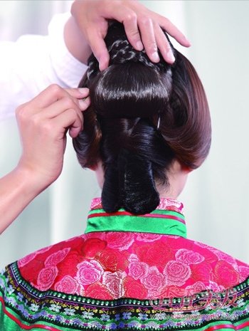 古代清朝格格头发怎么梳 古代最简单的头发怎