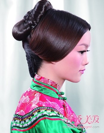 古代清朝格格头发怎么梳 古代最简单的头发怎