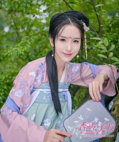 简单的古代发型怎么梳 最简单的古代发型梳法