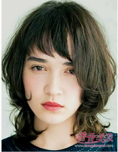 固体蓬松女短发型 短发怎么可以固定发型_香香