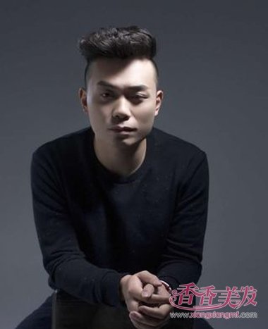 两边铲平短发发型 两边被剃的短发发型(4)_香香