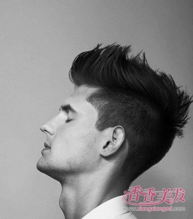 帅哥短发飞机头发型 2017最新中短发发型_香