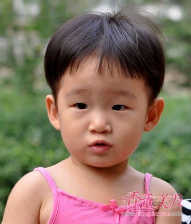 2岁女宝宝短发发型 小女孩可爱的短发型
