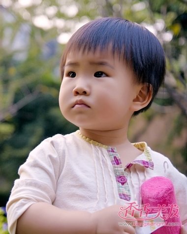 2岁女宝宝短发发型 小女孩可爱的短发型