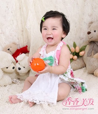 2岁女宝宝短发发型 小女孩可爱的短发型(4)
