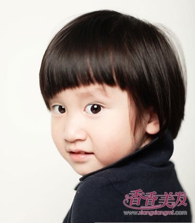 女童短发时尚流行发型 女儿童短发发型图片大