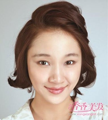发型短发扎法完全遮住圆脸短发好看发型耳朵眼镜女生女图片
