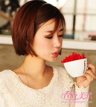 圆脸额头短的女生适合什么发型 2017年圆脸短