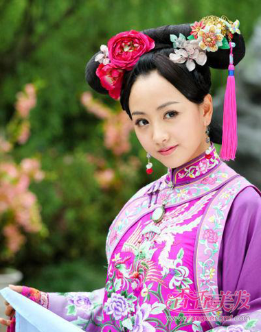 简单古装发型怎么梳图解 清朝发型怎么梳