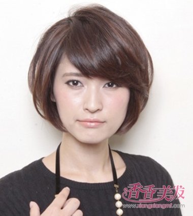 小方脸适合什么样的短发 方脸女生剪短发会好