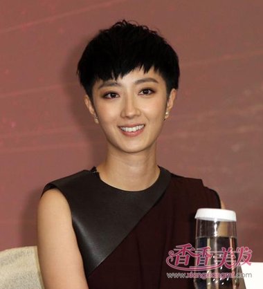 精选女士短发发型分析 脸小的女生适合什么短