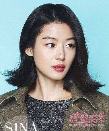 中年齐肩卷发发型图片 中年女士卷发发型图片