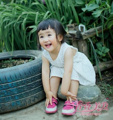 小孩梳头短发发型 短头发的辫子发型扎法图解