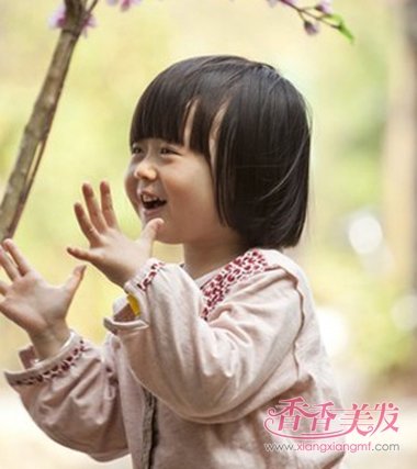 童花头短发发型图片 2017女童流行短发型(3)_