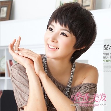 女生短碎发发型图片 短碎发发型图片女