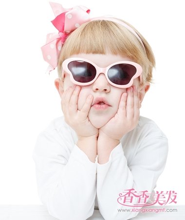 教短发的小女孩发型 短发女宝宝个性发型_香香