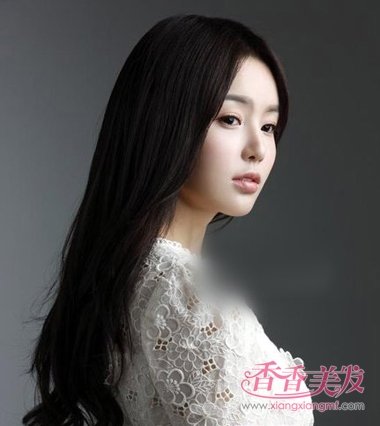 长发发梢微卷 2017最流行微卷发型_香香美发