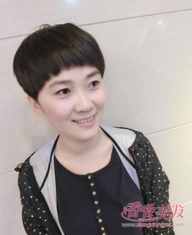 脖子短适合啥发型 女发型图片短发盖头(4)