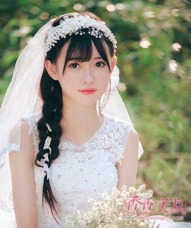 长头发怎么弄发型好看 长头发新娘发型_香香美