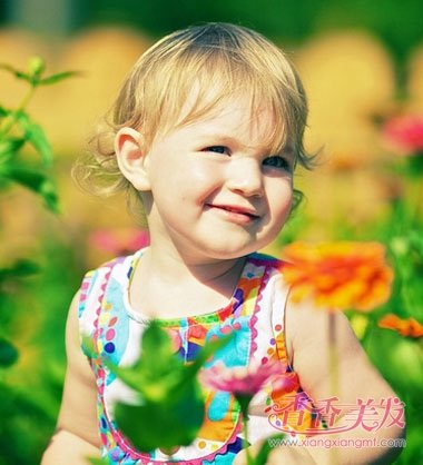 2到3岁女孩短发发型 给小孩梳短发的发型_香香