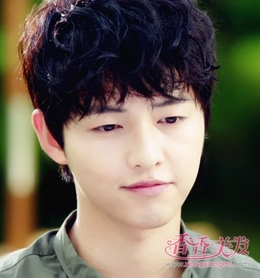 男生夏天烫头发好整理吗 男生烫什么头发好看