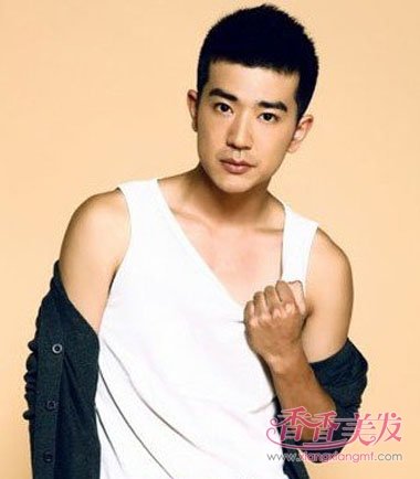 2017长脸男生发型 脸长的男生适合什么样的发