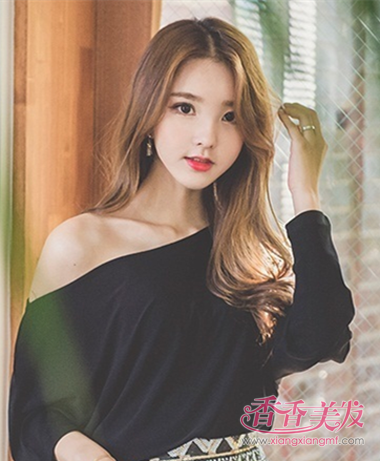 中长公主烫发型图片 超酷女生中长发发型