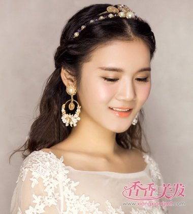 圆脸留什么发型好看 好看的圆脸新娘发型_香香