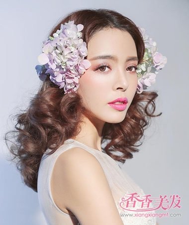 结婚脸大梳什么发型 脸大的新娘子适合什么发型