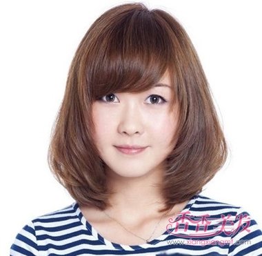 圆脸的发型怎么找好看 脸圆女生好看的发型