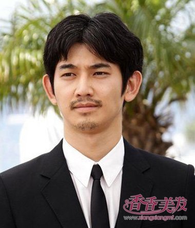 男生发型的吹法 男性中年发型设计