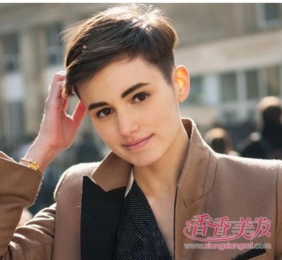 女孩子剪男孩子发型的图片 女生怎样发型有气质