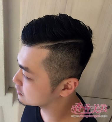 只剪两边的头发发型 男士发型两侧剪完中间的怎么留好看图片(2)