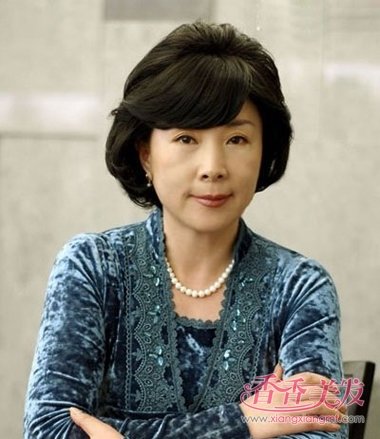 日本中老年女士发型 日本中年妇女发型
