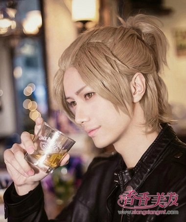 男生头发马尾 中短发扎头发马尾方法