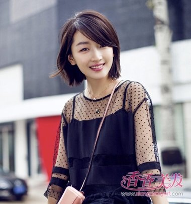 女生短头发怎么配衣服 适合短发的衣服搭配