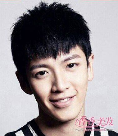 男生中学生发型标准 适合男生的发型有哪些