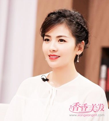 女强人安迪也能化身女王 刘涛的礼服发型高贵