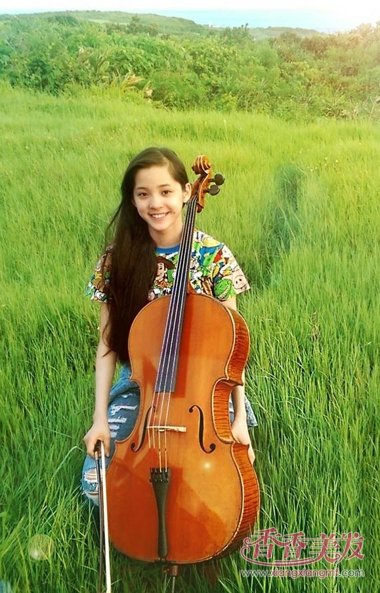 欧阳娜娜长发飘飘走起 明星发型原来是这样设