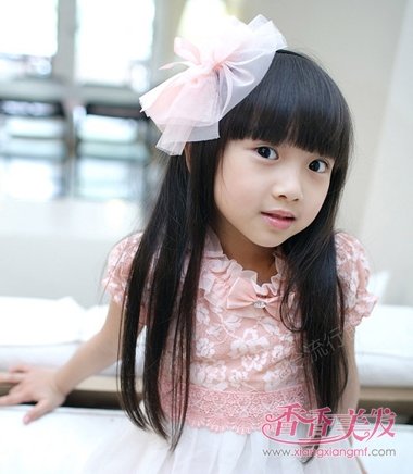 首页 流行发型 儿童发型 孩子漂亮的发型的梳法 适合小孩子的发型(2)