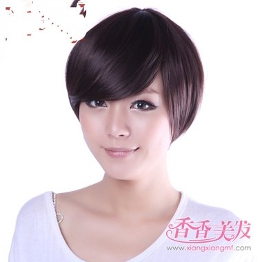女生大肥圆脸适合什么样的短发 脸大女生适合的短发(3)