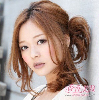 45岁女人扎什么发型,45岁圆脸什么发型好看 厚头发女孩子的发型 女孩子怎么扎头发显的蓬松